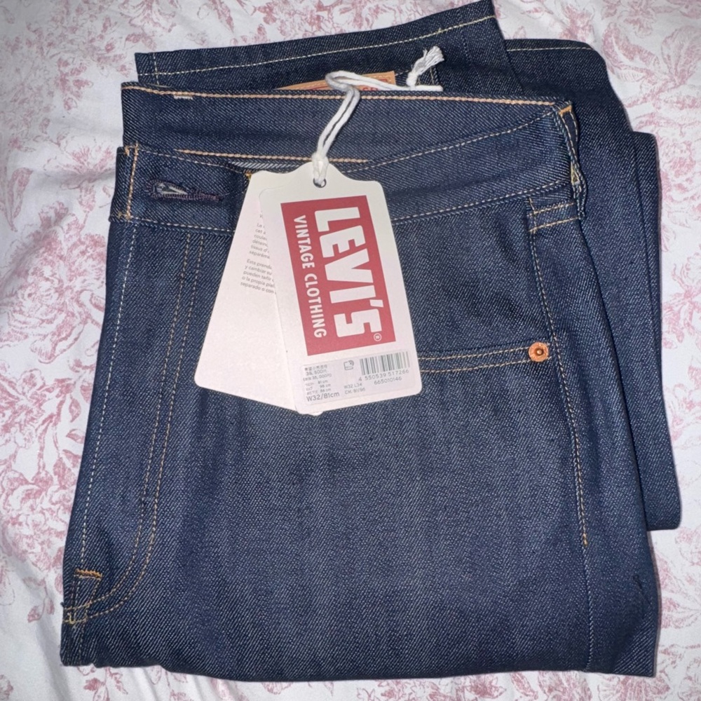 Authentic Men’s Vintage Levi’s Deadstock Selvedge Japanese Denim Made in Japan